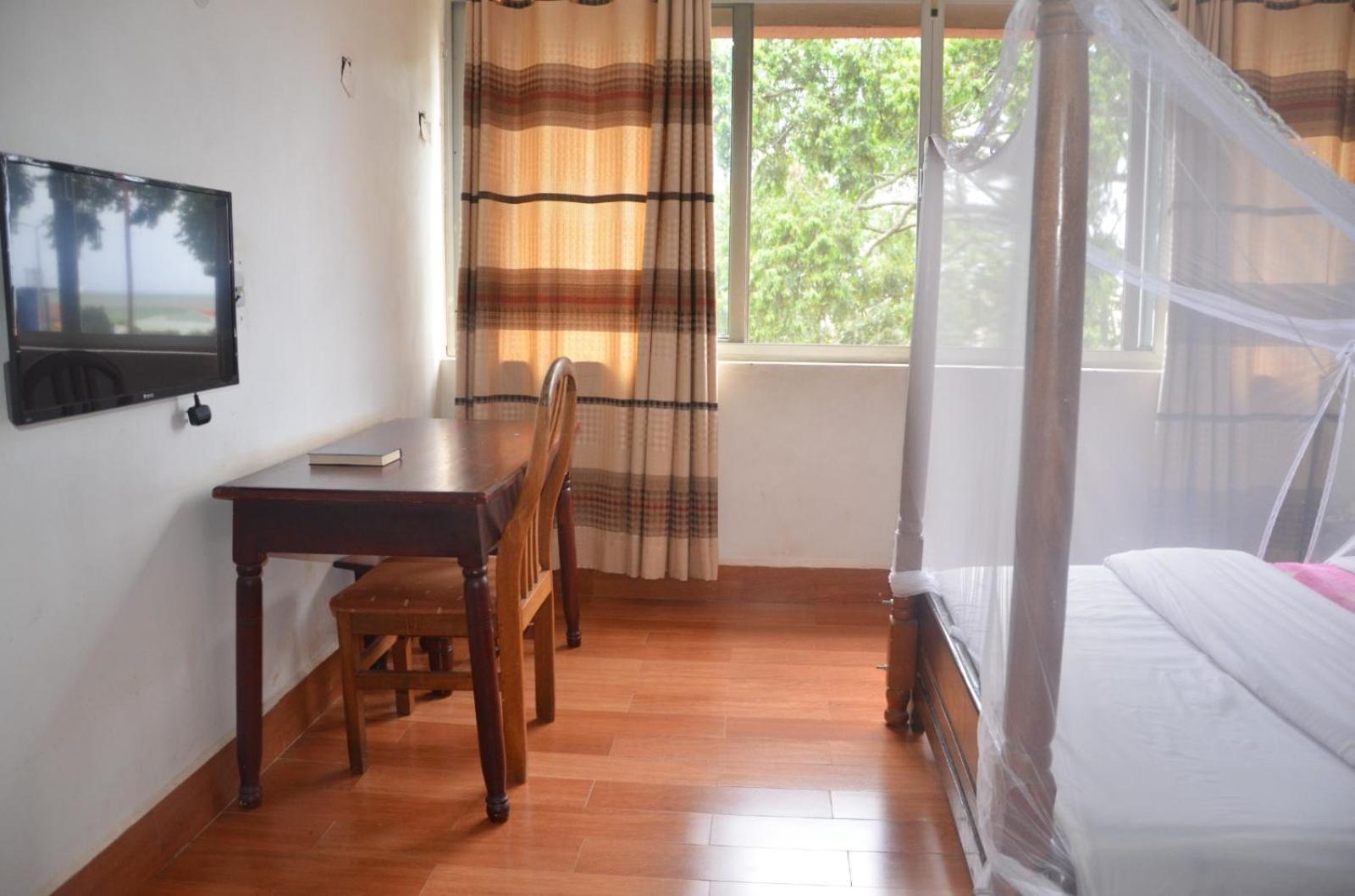 Entebbe Flights Motel Εξωτερικό φωτογραφία