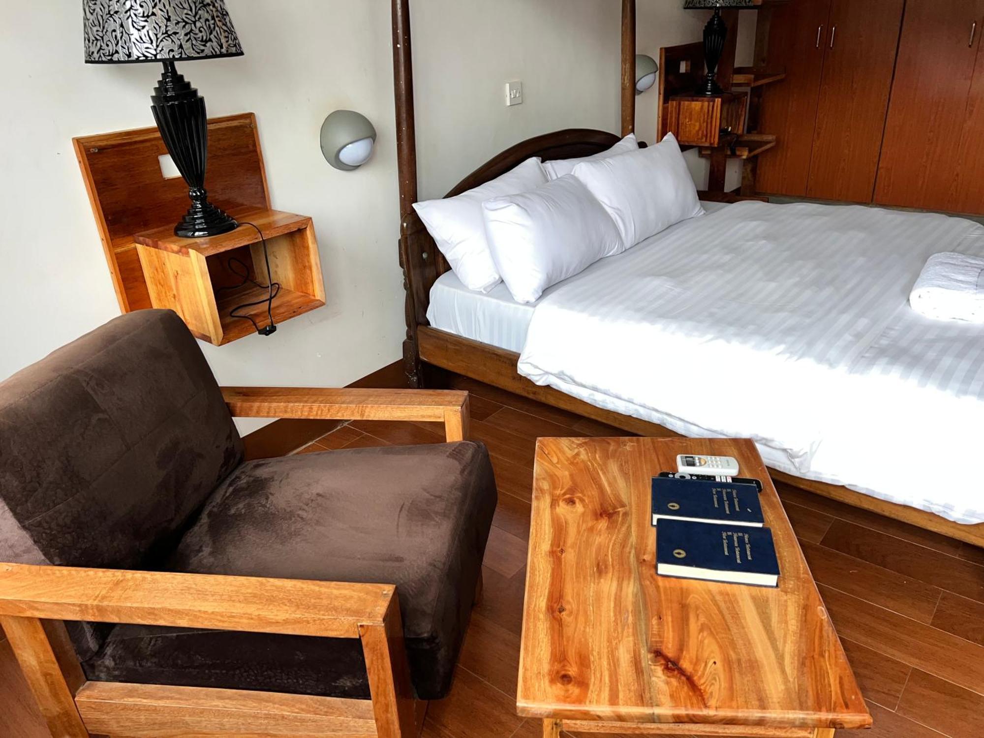 Entebbe Flights Motel Εξωτερικό φωτογραφία