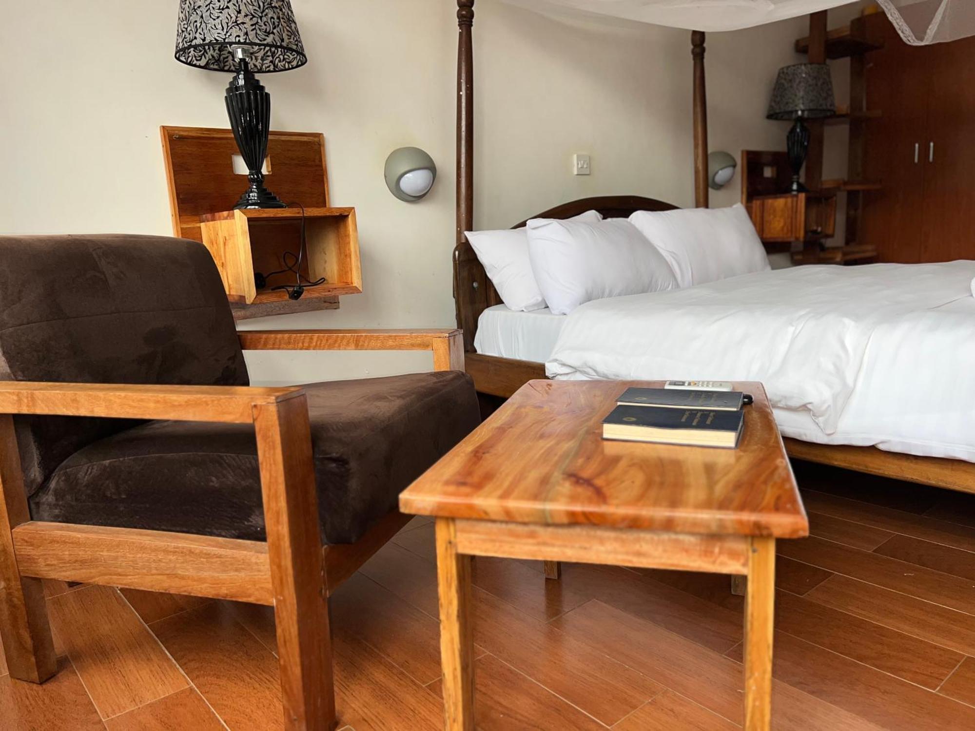 Entebbe Flights Motel Εξωτερικό φωτογραφία