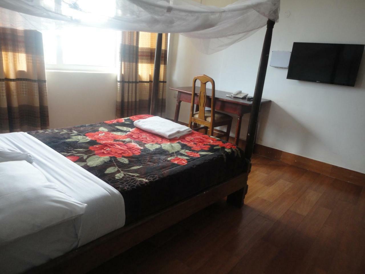 Entebbe Flights Motel Εξωτερικό φωτογραφία